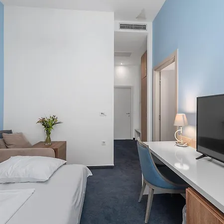 Boutique Mali Raj Hotel 4*