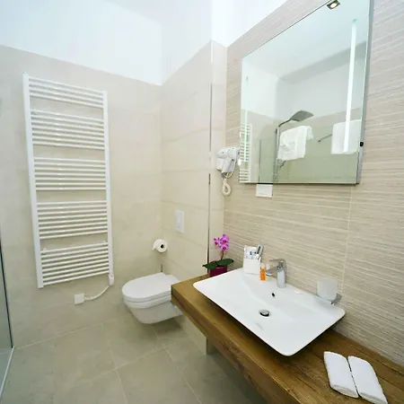 Boutique Mali Raj 酒店 4*