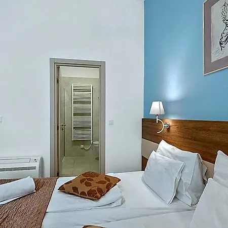 Boutique Mali Raj Hotel 4*