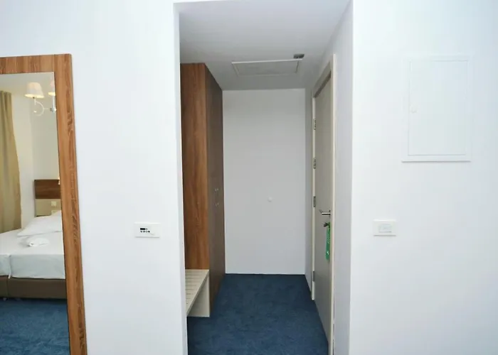 Boutique Mali Raj 4*