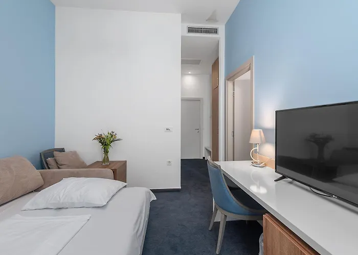 Boutique Mali Raj Hotel 4*