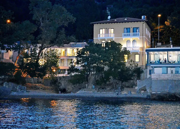 Boutique Mali Raj 4*